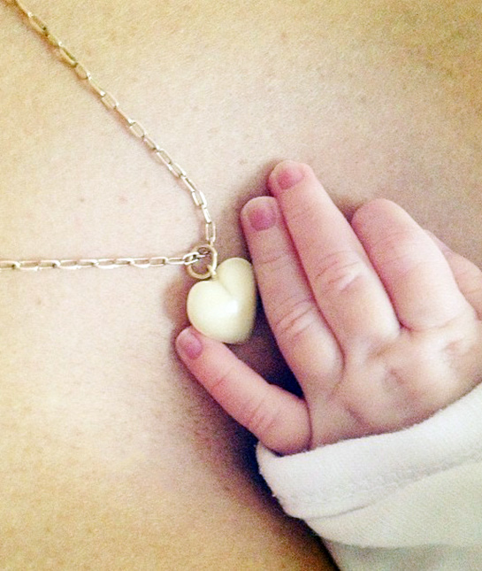 102795-mom_baby-milestones_03_breastfeeding_twenty20_ig-47354746.jpg