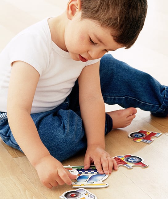 102905-mom_best-toys-motor-skills_05_puzzles_getty_76127476.jpg