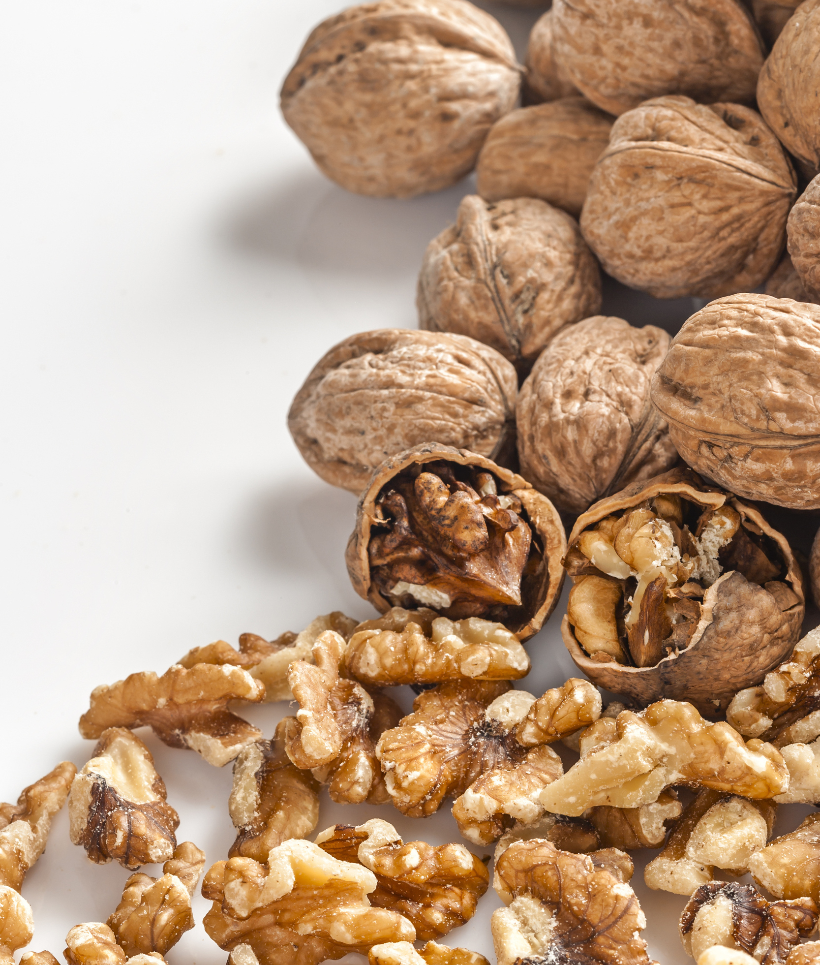 104674-walnuts.jpg
