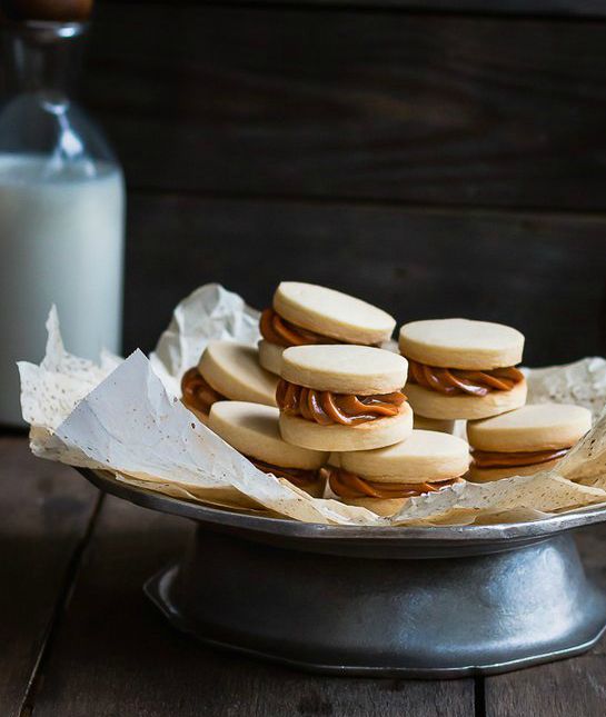 111024-shortbread-dulce-de-leche-sandwich-cookie-latino-baby-sho.jpg