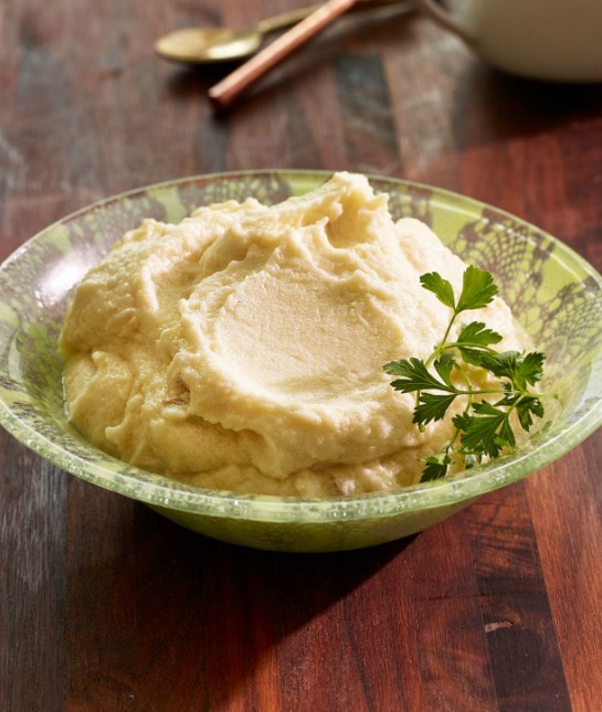 122301-roasted-garlic-mashed-potatoes.jpg