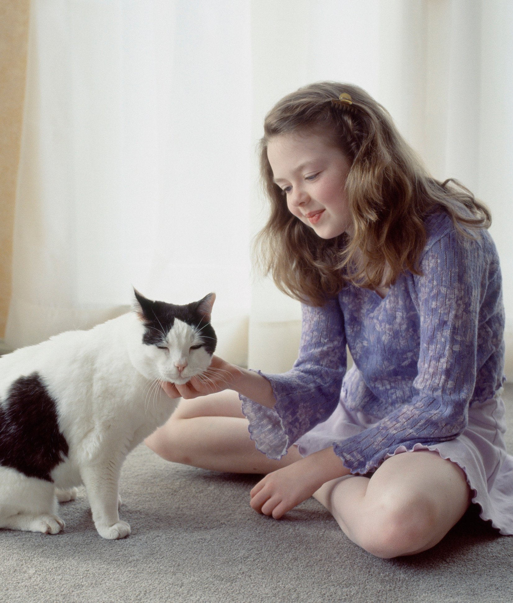 124048-girl-8-10-on-floor-with-cat-2.jpg