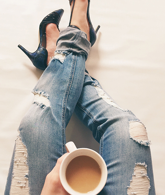 134287-7-closeup-of-womans-legs-in-ripped-jeans.jpg