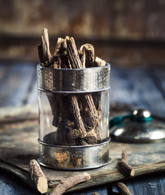 135847-7-licorice-root.jpg