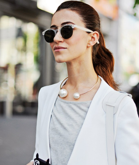139314-woman-in-fitted-blazer-twenty20.jpg