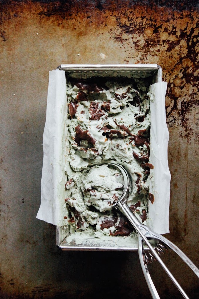 144852-mint-chocolate-chunk-5.jpg 144852-mint-chocolate-chunk-5.jpg