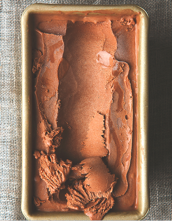 144857-olive-oil-ice-cream-7.png