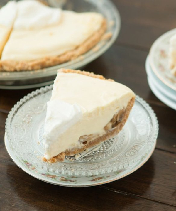 147465-no-bake-banana-cream-pie-8-1436566717.jpg