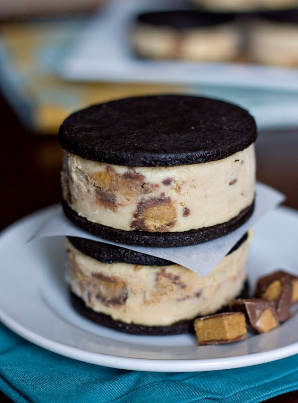 148649-pb-ice-cream-sandwiches1.jpg
