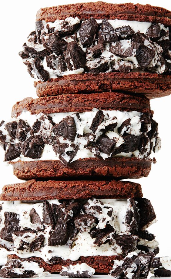 148652-oreo-ice-cream-sandwiches-15.jpg
