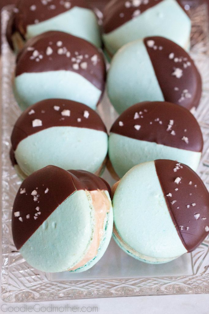 148654-salted-caramel-ice-cream-macarons-20.jpg