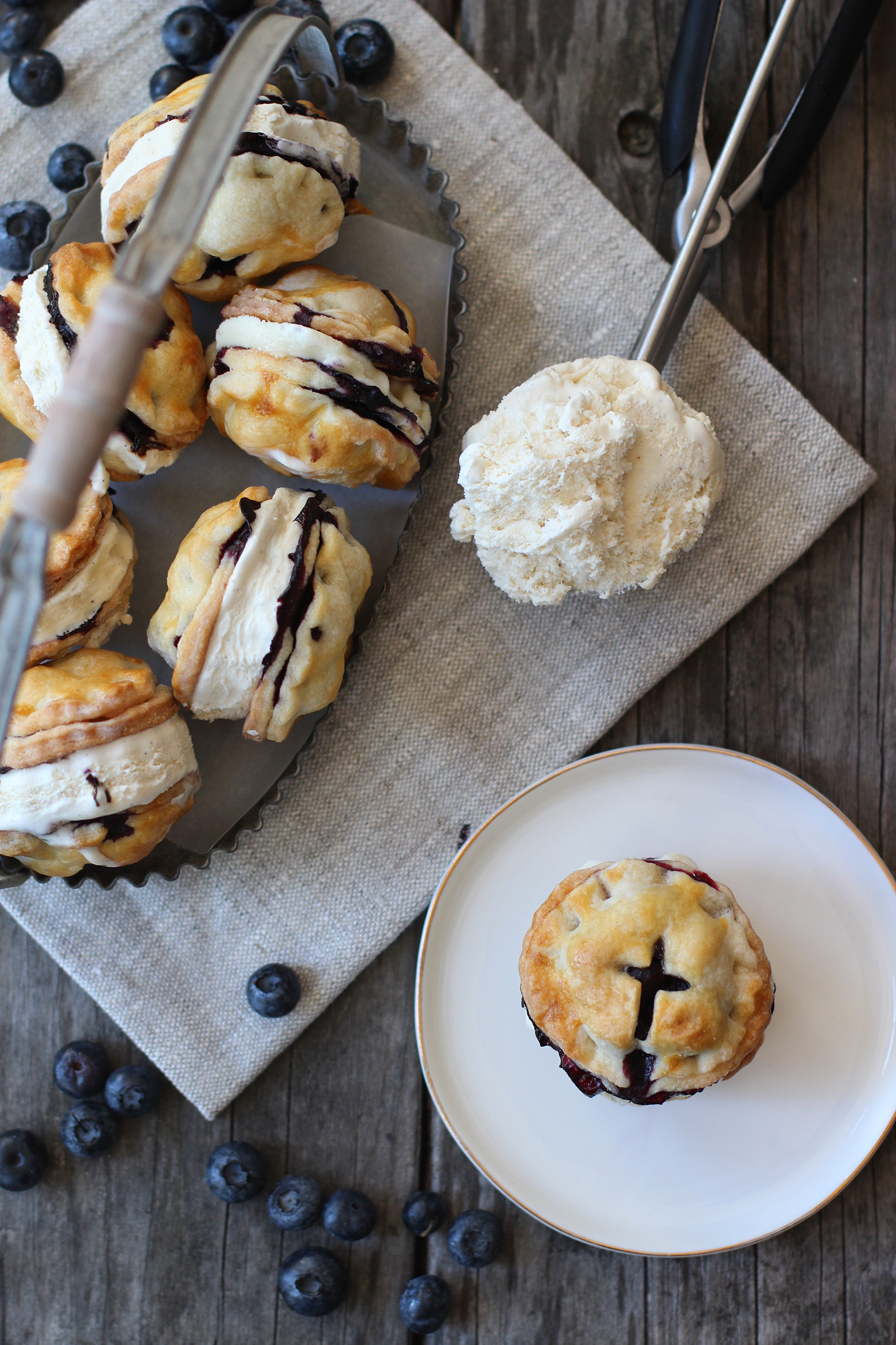 148661-blueberrypie-ice-cream-sandwiches5.jpg