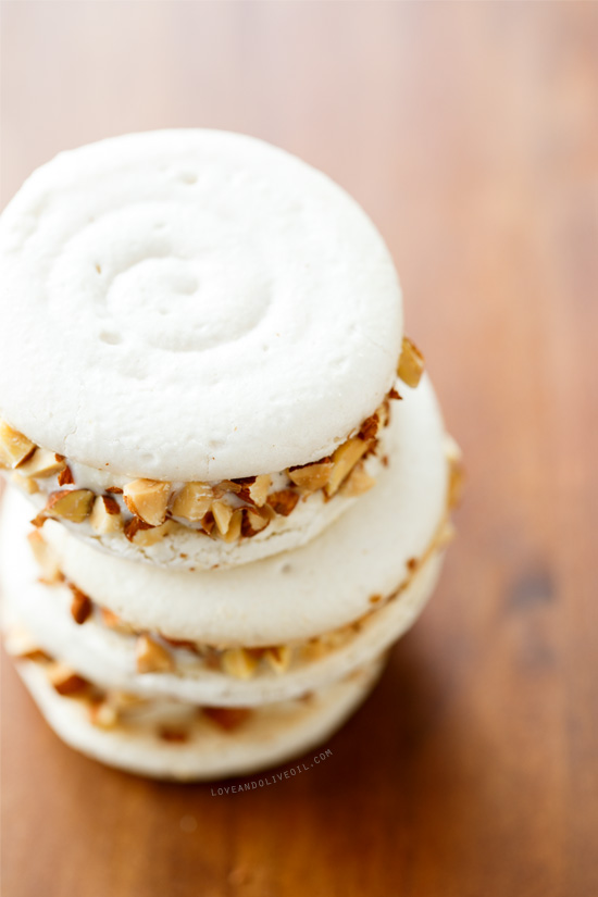 148663-macaron-ice-cream-sandwiches11.jpg