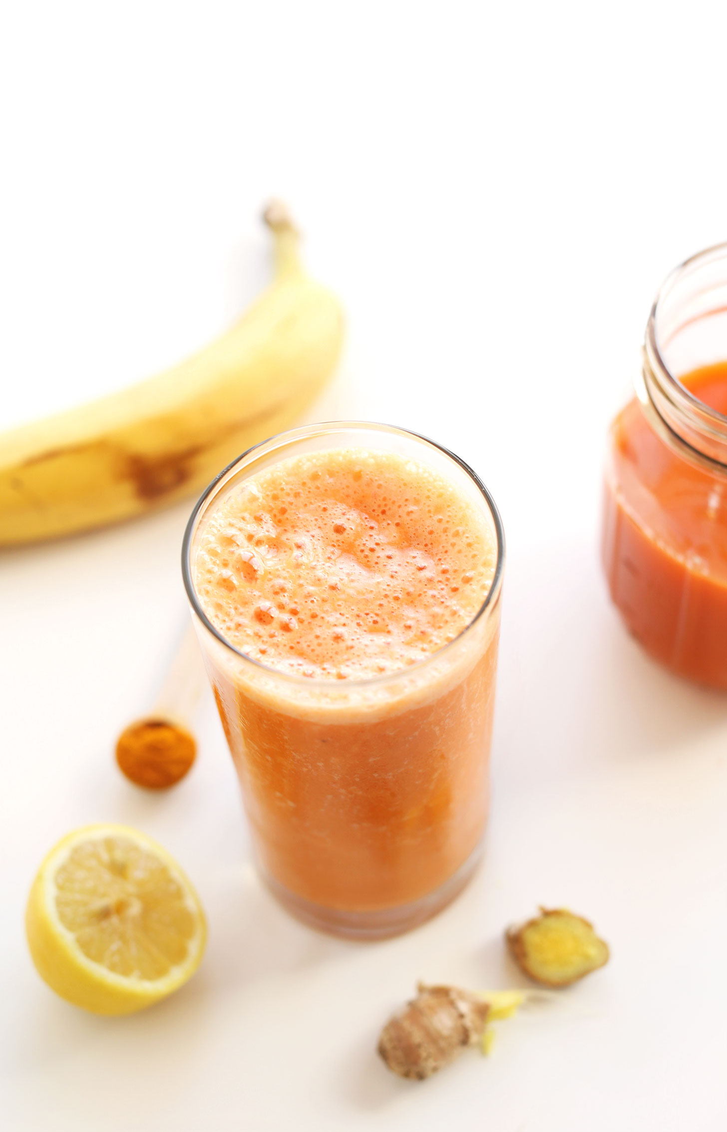 150640-7-ingredient-carrot-ginger-turmeric-smoothie-immune-boost.jpg