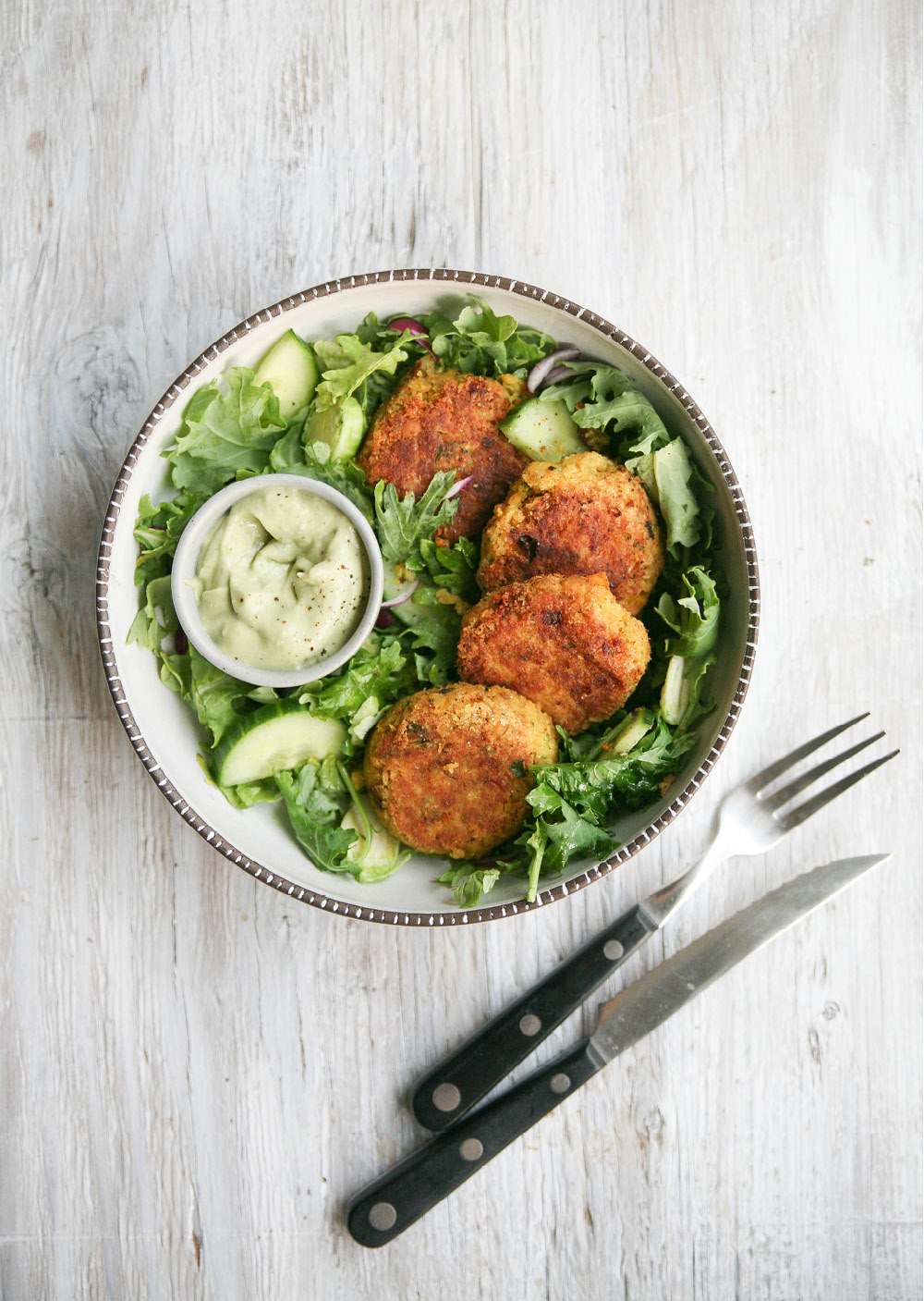 150644-pure-ella-turmeric-chickpea-cakes3.jpg