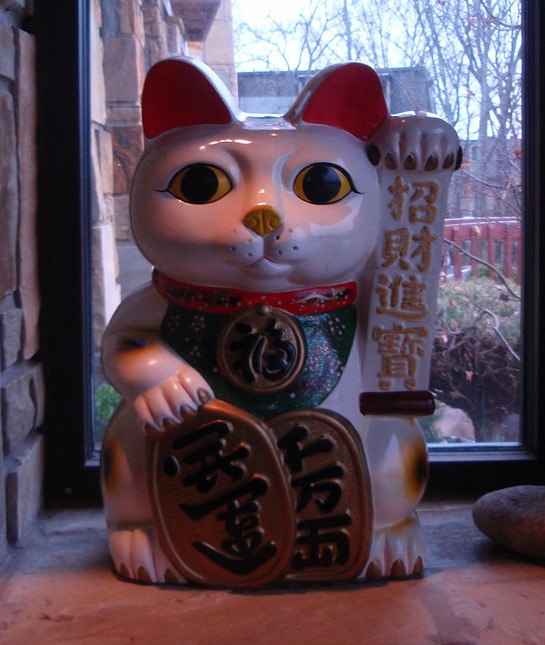 150947-maneki-neko-resized2.jpg