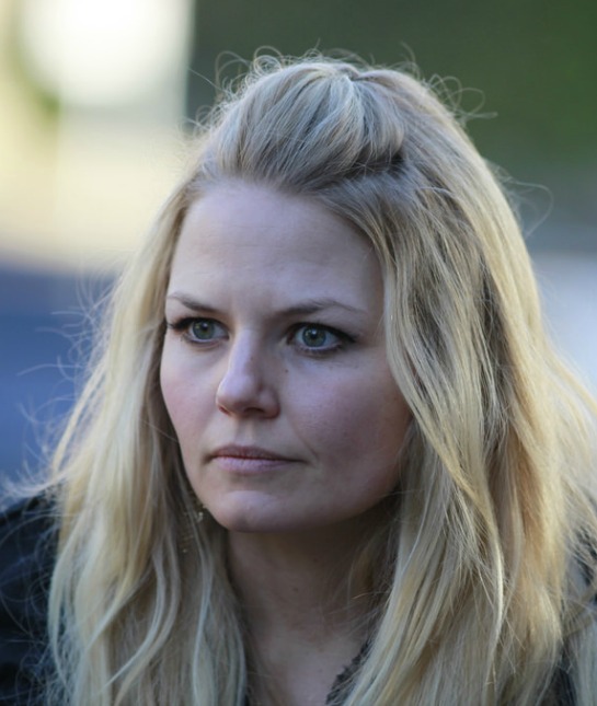 152116-jennifer-morrison-once-upon-a-time-resized.jpg
