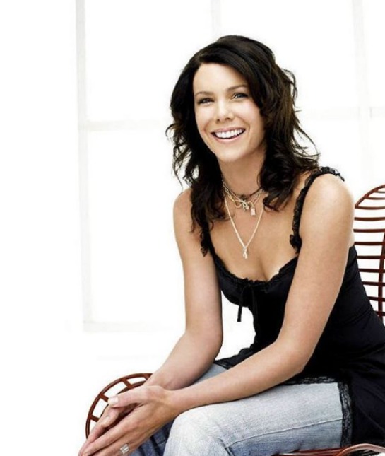 152118-lauren-graham-resized.jpg