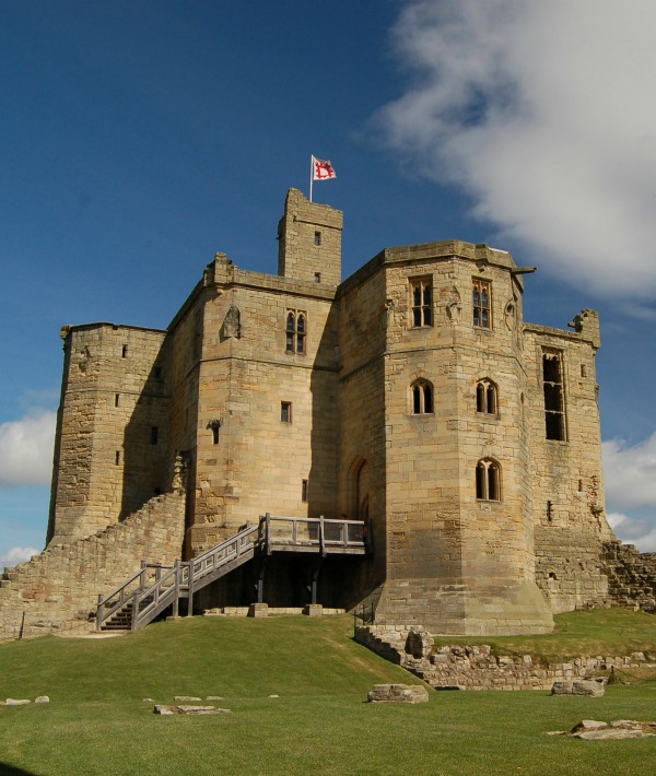 152873-castle-resized.jpg