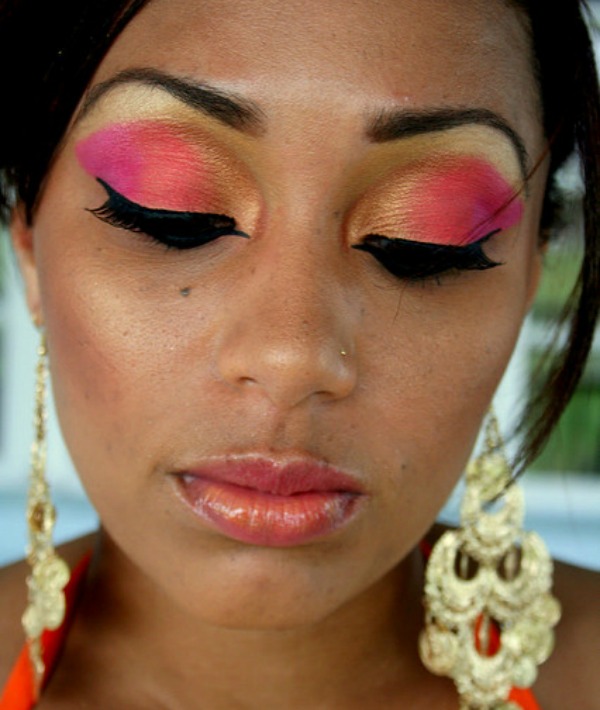 153513-bright-eyeshadow.jpg