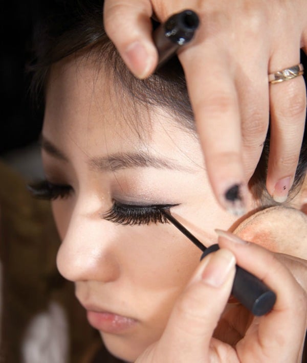 153517-liquid-liner.jpg