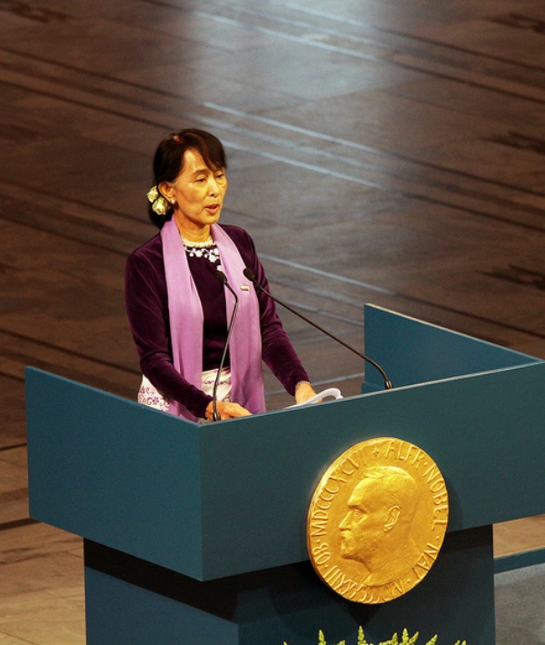 153676-aung-san-suu-kyi.jpg