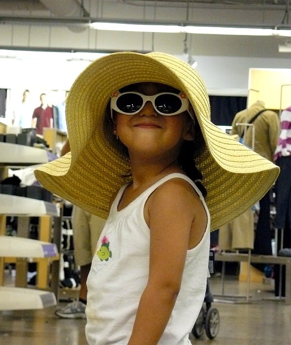 154441-girl-big-hat-sunglasses-resized.jpg
