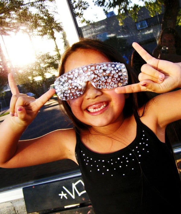 154442-girl-rockstar-diamond-glasses-resized.jpg