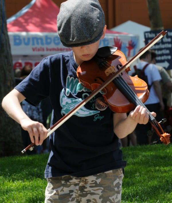 154449-boy-playing-violin.jpg