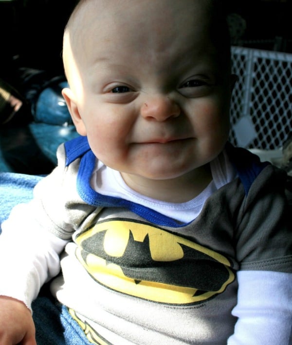 155487-funny-face-baby-batman-resized.jpg