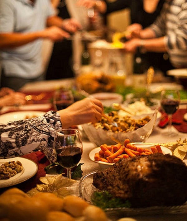 155563-family-at-thanksgiving.jpg