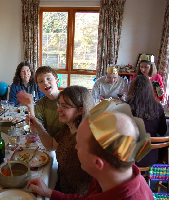 155801-10_holiday_dinner.jpg