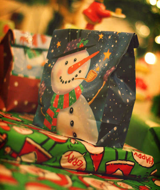 155827-42_christmas_gifts.jpg