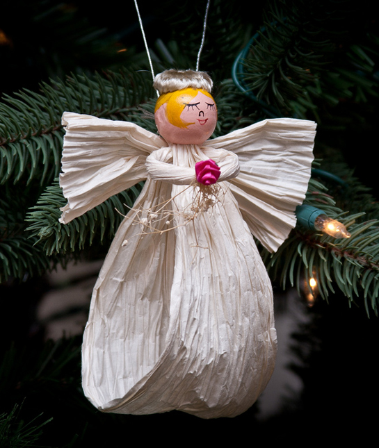155830-43_holiday_angels.jpg