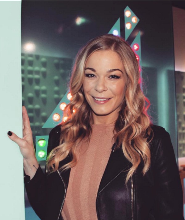 156343-leann-rimes.jpg
