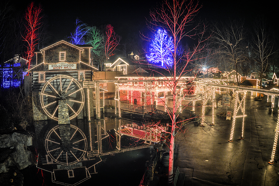 157358-dollywood.jpg