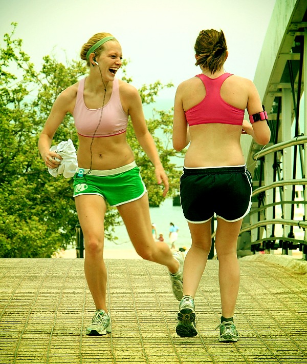 158528-friends-working-out-pink-tops.jpg