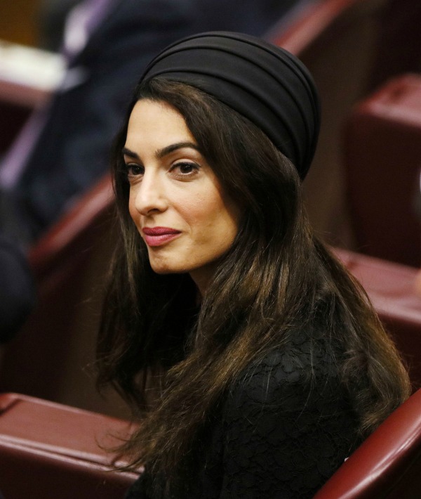 158618-amal-clooney.jpg