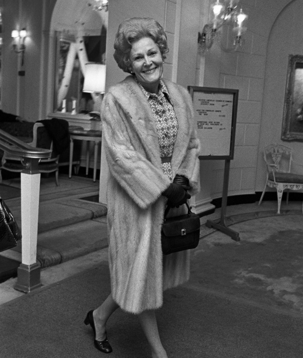 159028-pat-nixon.jpg