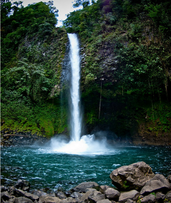 161150-waterfall-in-costa-rica.png