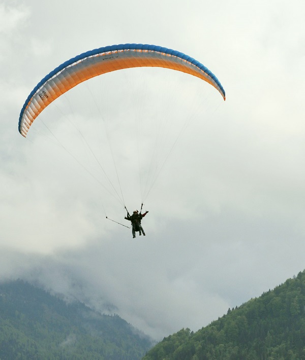 161329-parachuting-mountains.jpg