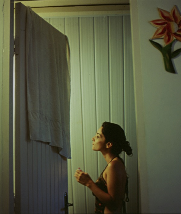 161737-woman-bathroom.jpg