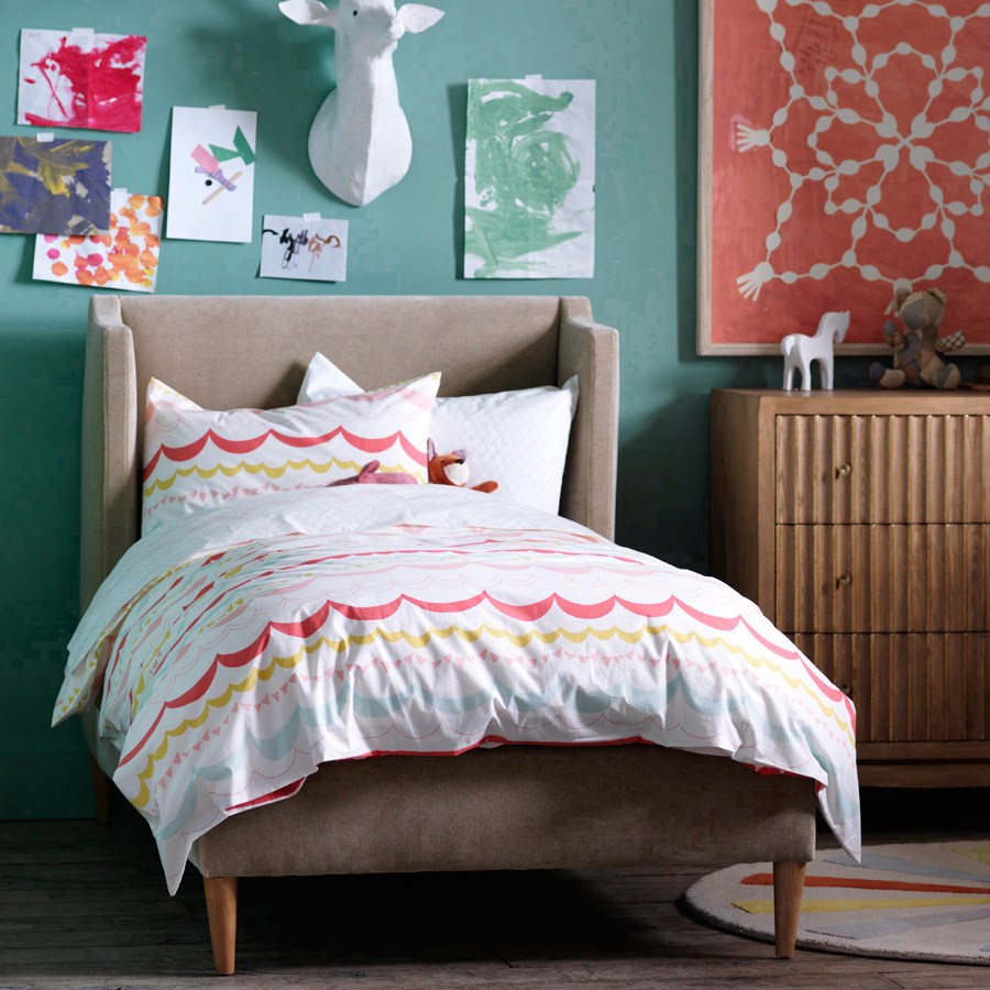 16222-laylagraycegarland.jpg