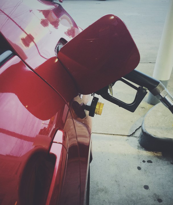 163558-11-gas2.jpg