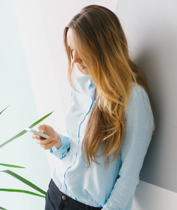 165949-9-phone2.jpg
