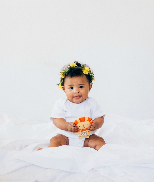 166500-baby-wearing-crown-scorpio.jpg