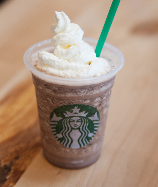 167431-red-velvet-cake-creme-frappuccino.jpg