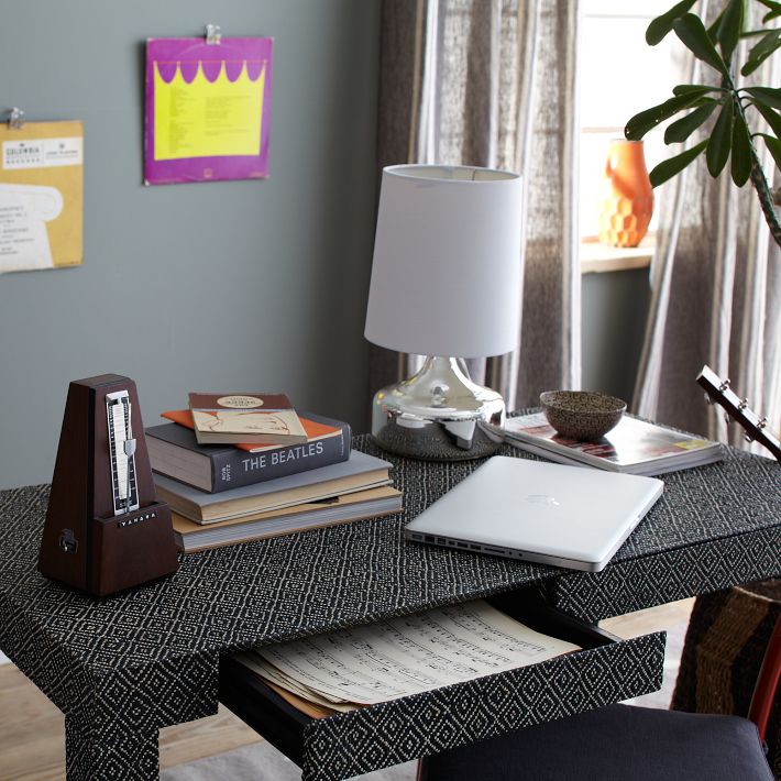 16892-11-desks-to-fit-your-study-style-9.jpg