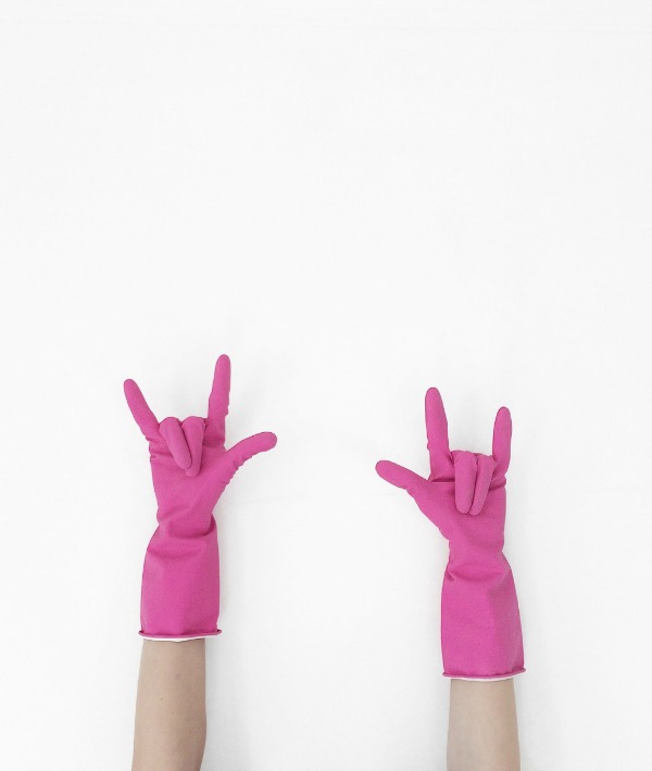 169615-rock-n-roll-hands.jpg