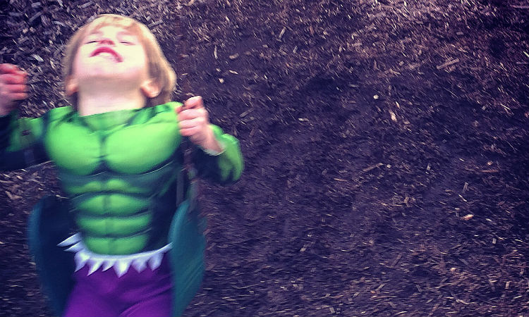boy-swing-hulk